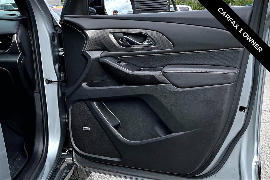 Used 2023 Chevrolet Traverse Premier w/ Redline Edition FWD image 28