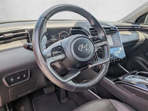 Used 2022 Hyundai Tucson Limited image 11