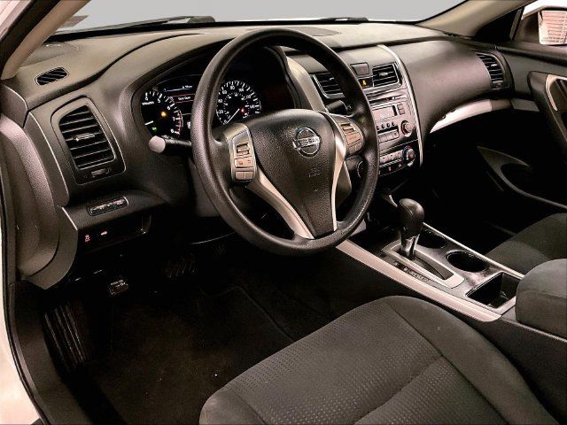 Used 2015 Nissan Altima 2.5 S w/ Power Driver Seat Package FWD image 13