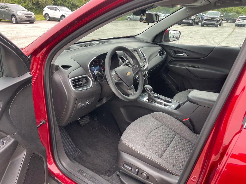 Used 2024 Chevrolet Equinox LT FWD image 13