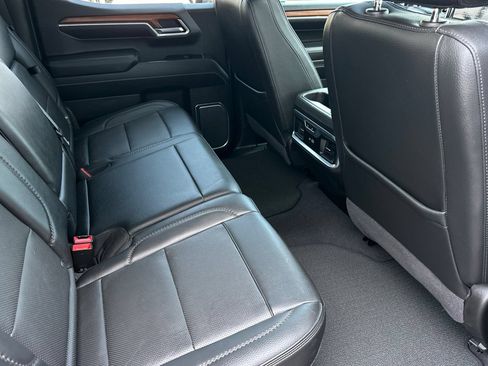 Used 2022 GMC Sierra 1500 Denali w/ Technology Package AWD/4WD image 18