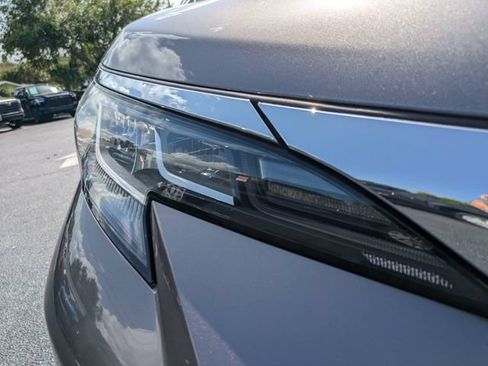 Used 2022 Toyota Sienna XLE FWD image 9
