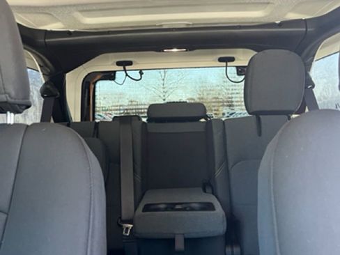 Used 2024 Jeep Wrangler Sahara image 15