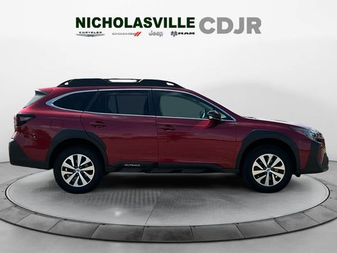 Used 2024 Subaru Outback Premium AWD/4WD image 6