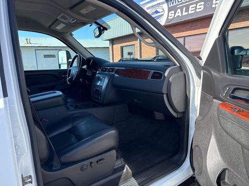 Used 2013 GMC Sierra 2500 SLT w/ SLT Convenience Package AWD/4WD image 33