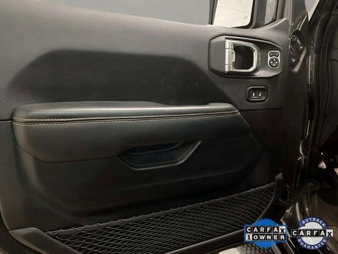 Used 2025 Jeep Wrangler Unlimited Sahara w/ Safety Group image 89