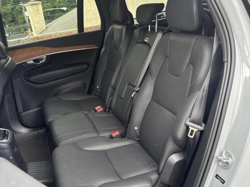 Used 2024 Volvo XC90 T8 Plus w/ Protection Package Premier AWD/4WD image 6