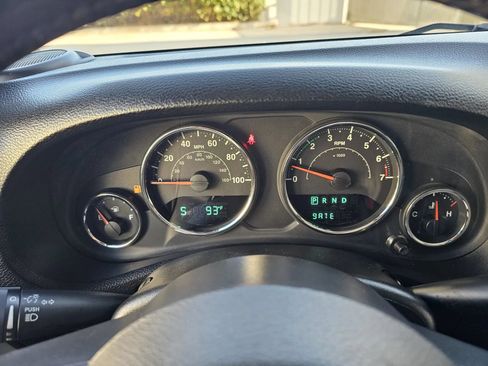 Used 2016 Jeep Wrangler Sport w/ Quick Order Package 24S AWD/4WD image 28