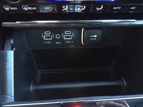 Used 2023 Jeep Grand Cherokee Limited image 26