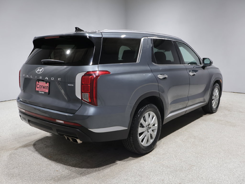 Used 2025 Hyundai Palisade SEL AWD/4WD image 2