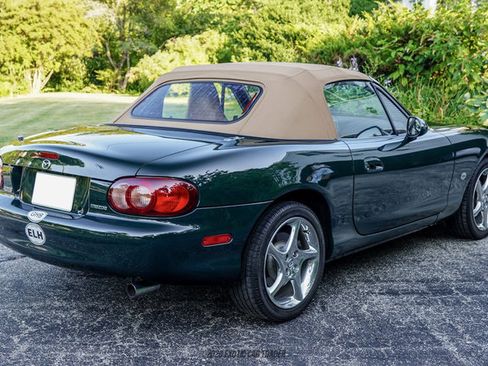 Used 2001 MAZDA MX-5 Miata RWD image 17