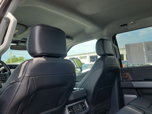 Certified 2024 Ford F250 Lariat w/ Black Appearance Package AWD/4WD image 12