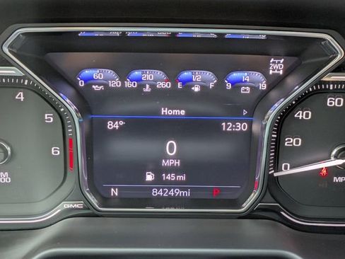 Used 2021 GMC Yukon AT4 AWD/4WD image 32