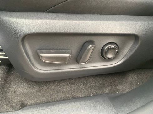 Used 2025 Toyota 4Runner 4WD image 12