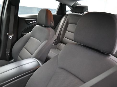 Used 2023 Chevrolet Malibu LT FWD image 14