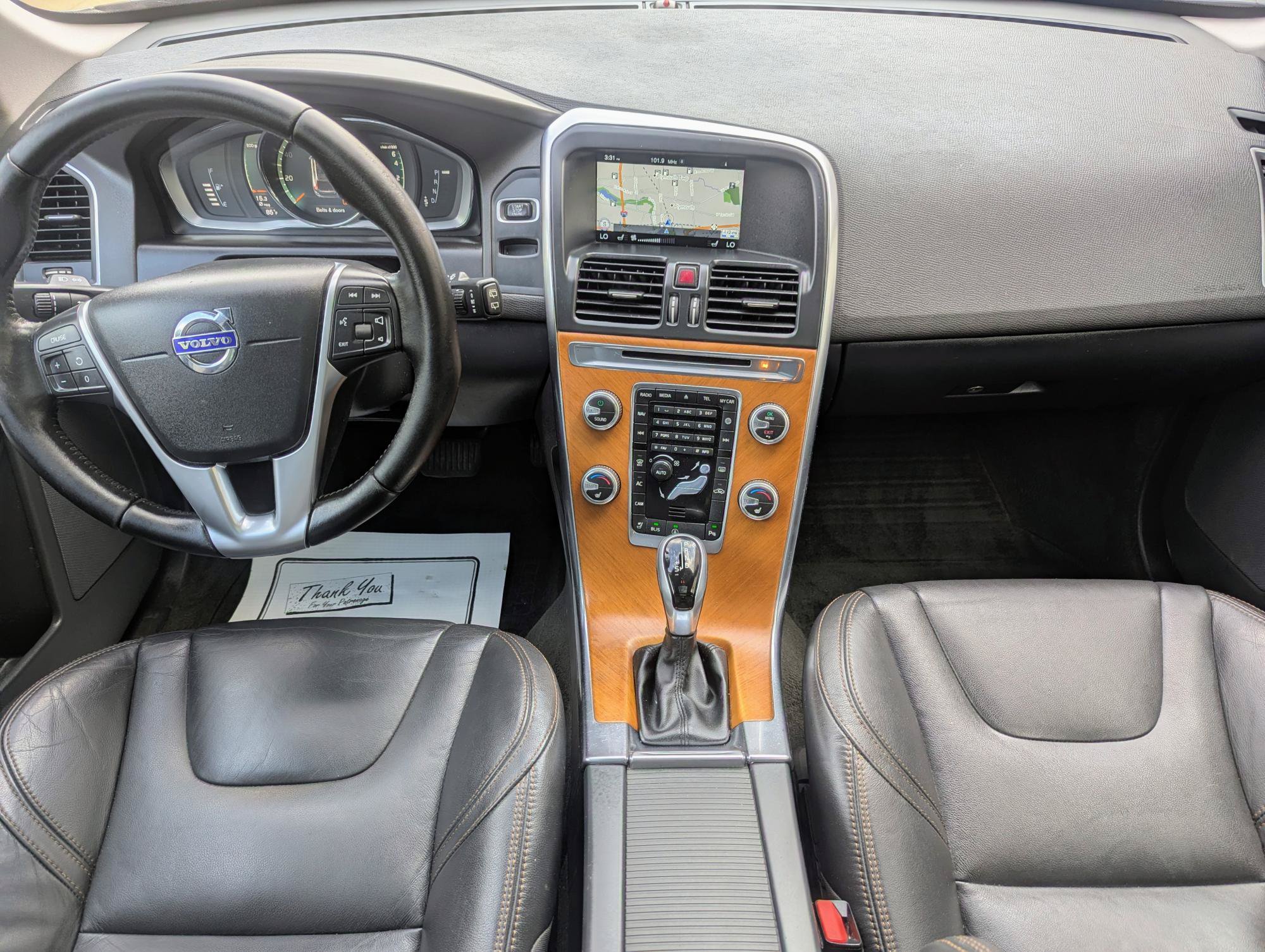 Used 2017 Volvo XC60 T5 Inscription w/ Preferred Option Package AWD/4WD image 11