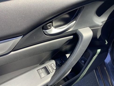 Used 2019 Honda Civic Sport image 9