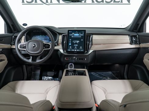New 2026 Volvo XC90 B6 Core AWD/4WD image 15