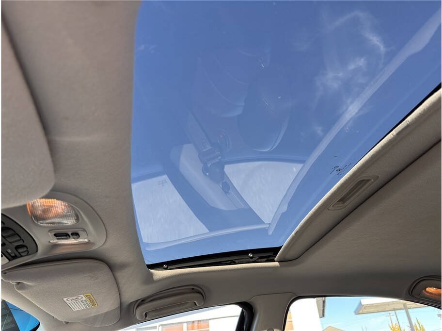 Used 2000 Chrysler Concorde LXi FWD image 14