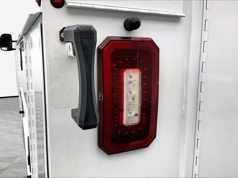 Used 2025 Ford E-350 and Econoline 350 Super Duty w/ Power Equipment Group RWD image 31