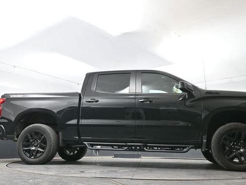 Used 2024 Chevrolet Silverado 1500 LT Trail Boss w/ LPO, Dark Essentials Package AWD/4WD image 25