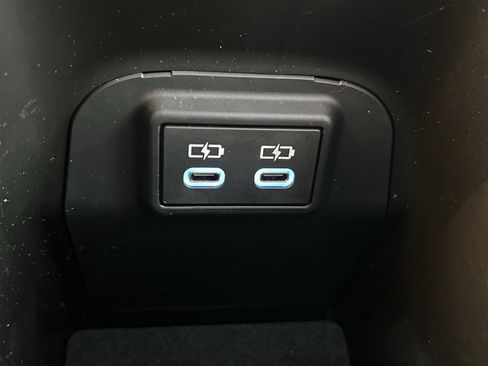 Certified 2022 Toyota RAV4 XLE Premium image 34