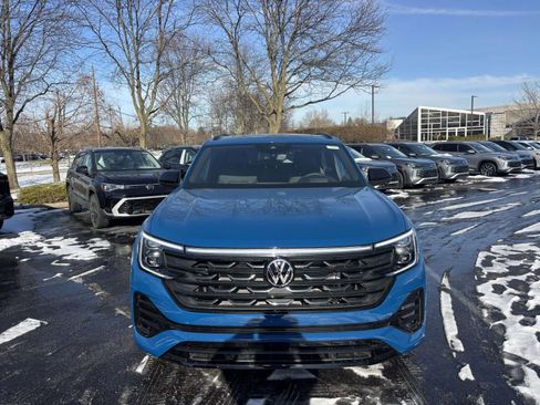 New 2026 Volkswagen Atlas Cross Sport SEL R-Line AWD/4WD image 2