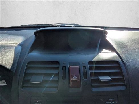 Used 2014 Subaru Impreza 2.0i Premium image 15