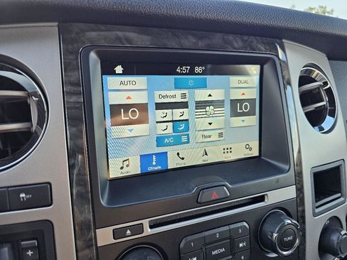 Used 2017 Ford Expedition Limited w/ Equipment Group 301A RWD image 60