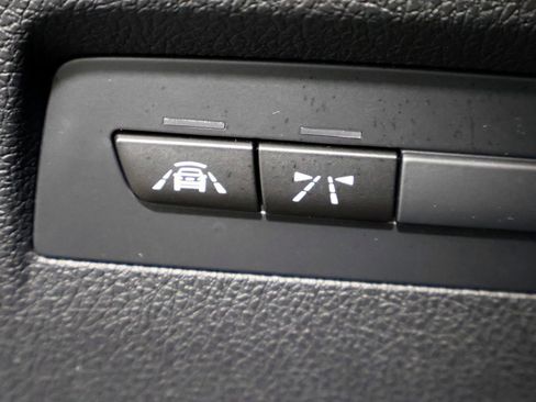 Used 2018 BMW M2 image 20