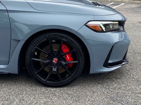 Used 2023 Honda Civic Type R image 10