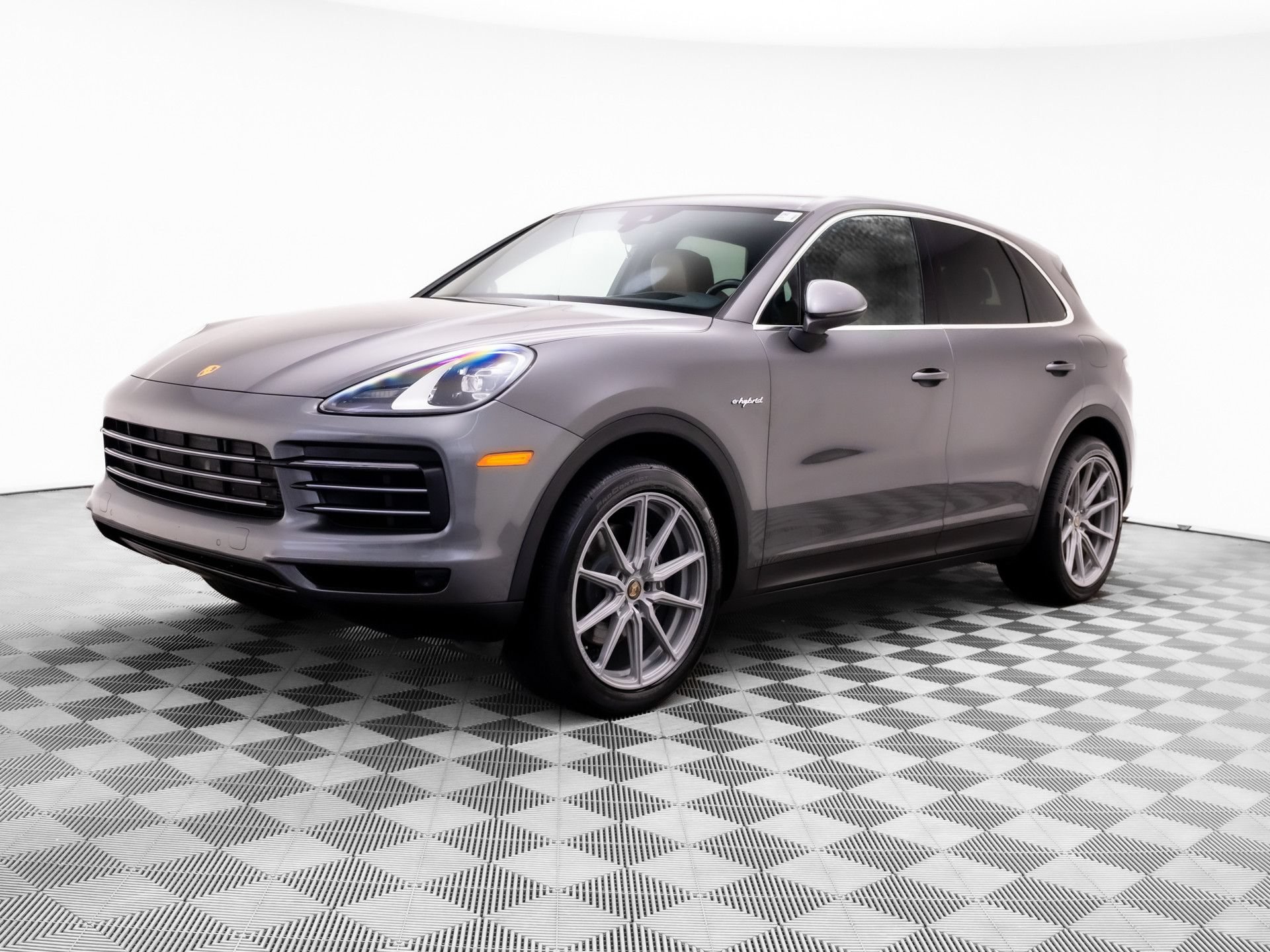 Used 2021 Porsche Cayenne E-Hybrid AWD/4WD 360° Tour