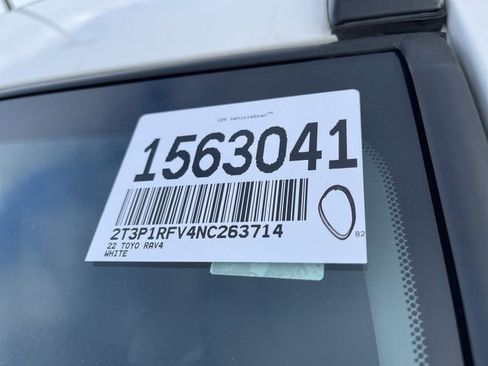 Certified 2022 Toyota RAV4 XLE w/ Convenience Package image 24