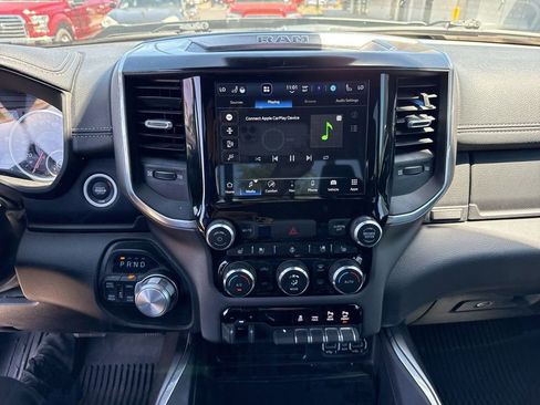 Used 2022 RAM 1500 Laramie AWD/4WD image 5