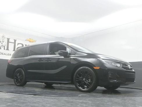 Used 2025 Honda Odyssey Sport-L image 2