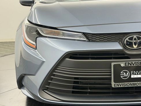 Used 2026 Toyota Corolla LE FWD image 9