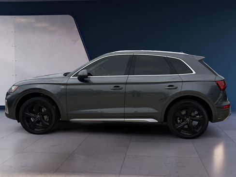 Used 2023 Audi Q5 2.0T Premium Plus w/ Premium Plus Package AWD/4WD image 2