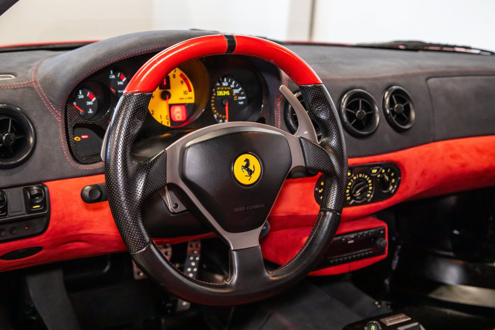 Used 2004 Ferrari 360 Challenge Stradale RWD image 38