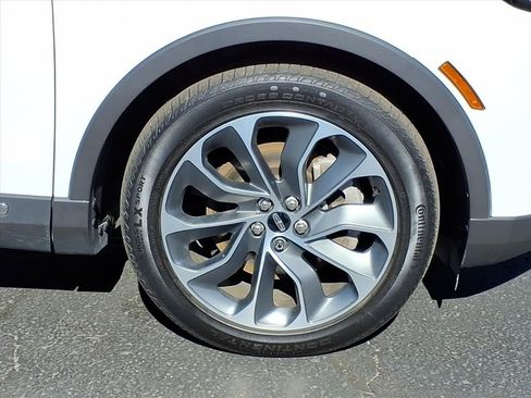 Certified 2022 Lincoln Nautilus Reserve image 31