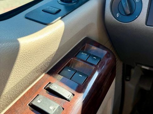 Used 2008 Ford F250 Lariat image 25