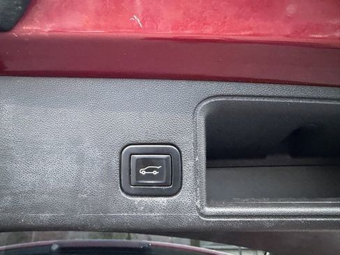 Used 2020 GMC Terrain SLT w/ Preferred Package image 34