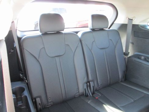 Used 2023 Kia Sorento SX image 22