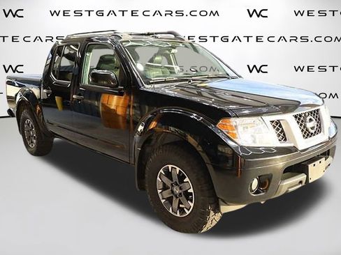 Used 2021 Nissan Frontier PRO-4X w/ Pro-4x Utility Package image 2