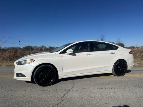 Used 2014 Ford Fusion SE w/ Equipment Group 202A image 1