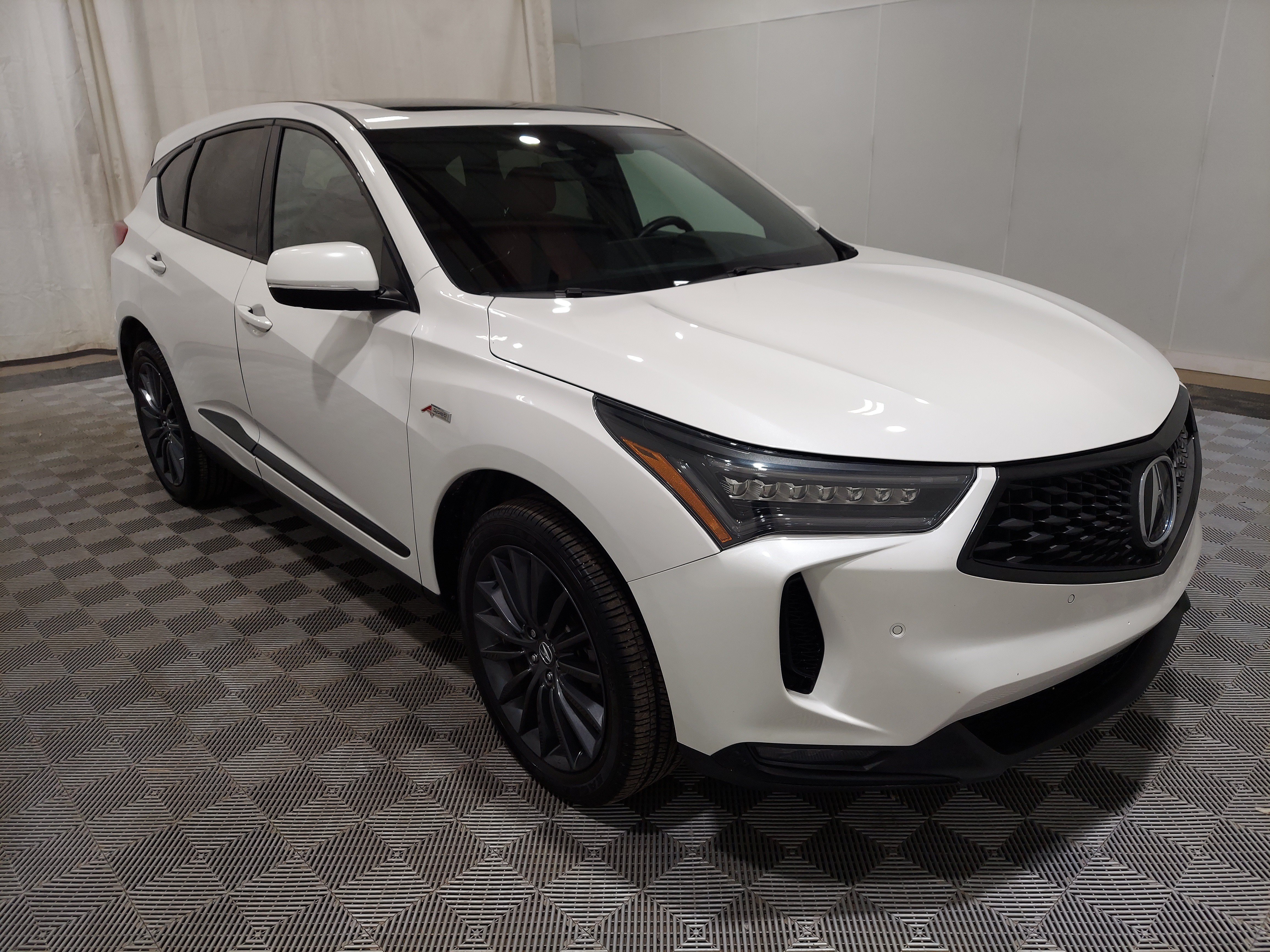 Used 2024 Acura RDX w/ Advance Package AWD/4WD image 4