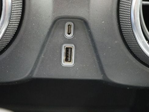 Used 2019 Chevrolet Blazer LT image 25