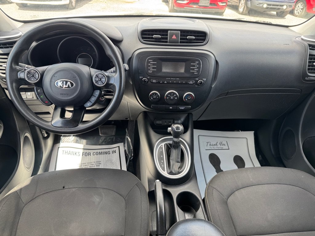 Used 2014 Kia Soul + FWD image 10