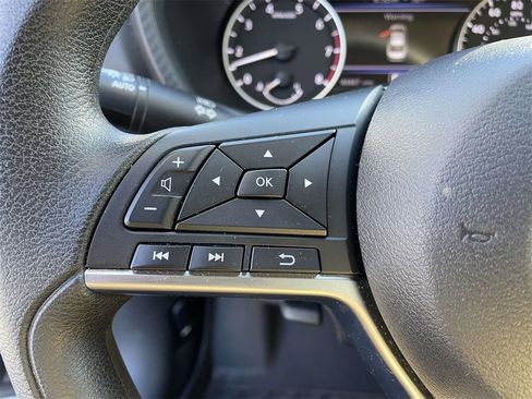 Used 2024 Nissan Sentra SV image 20