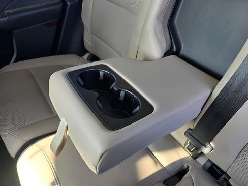 Used 2021 Ford Escape SEL image 29