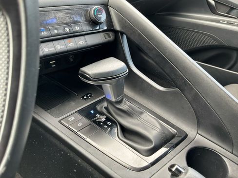 Used 2025 Hyundai Elantra Sport w/ Cargo Package FWD image 16